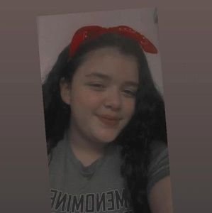 Meet your Posher, Valery camila